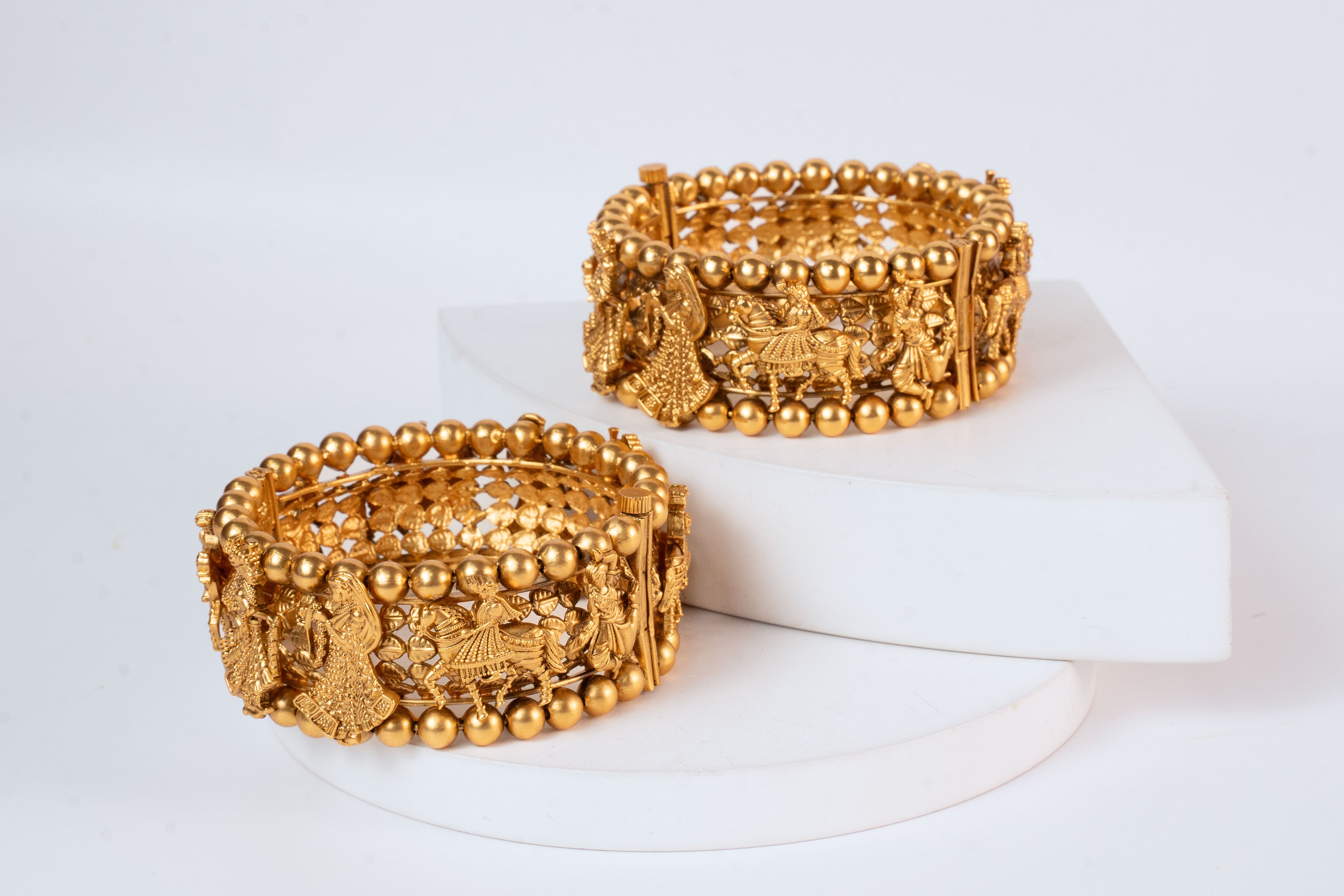 Sejal Golden Kangan (Set of 2)