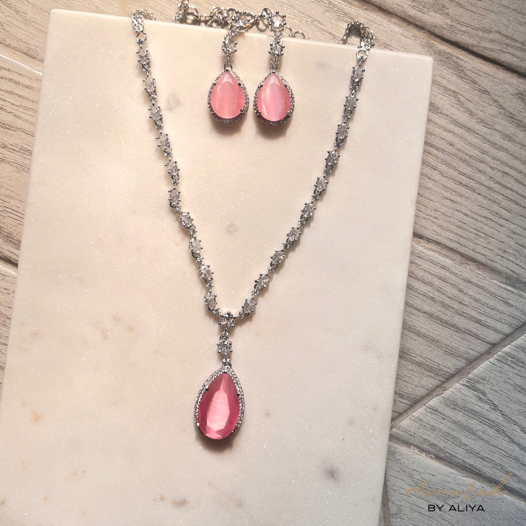 Elena AD Teardrop Set (2 earrings and Necklace)