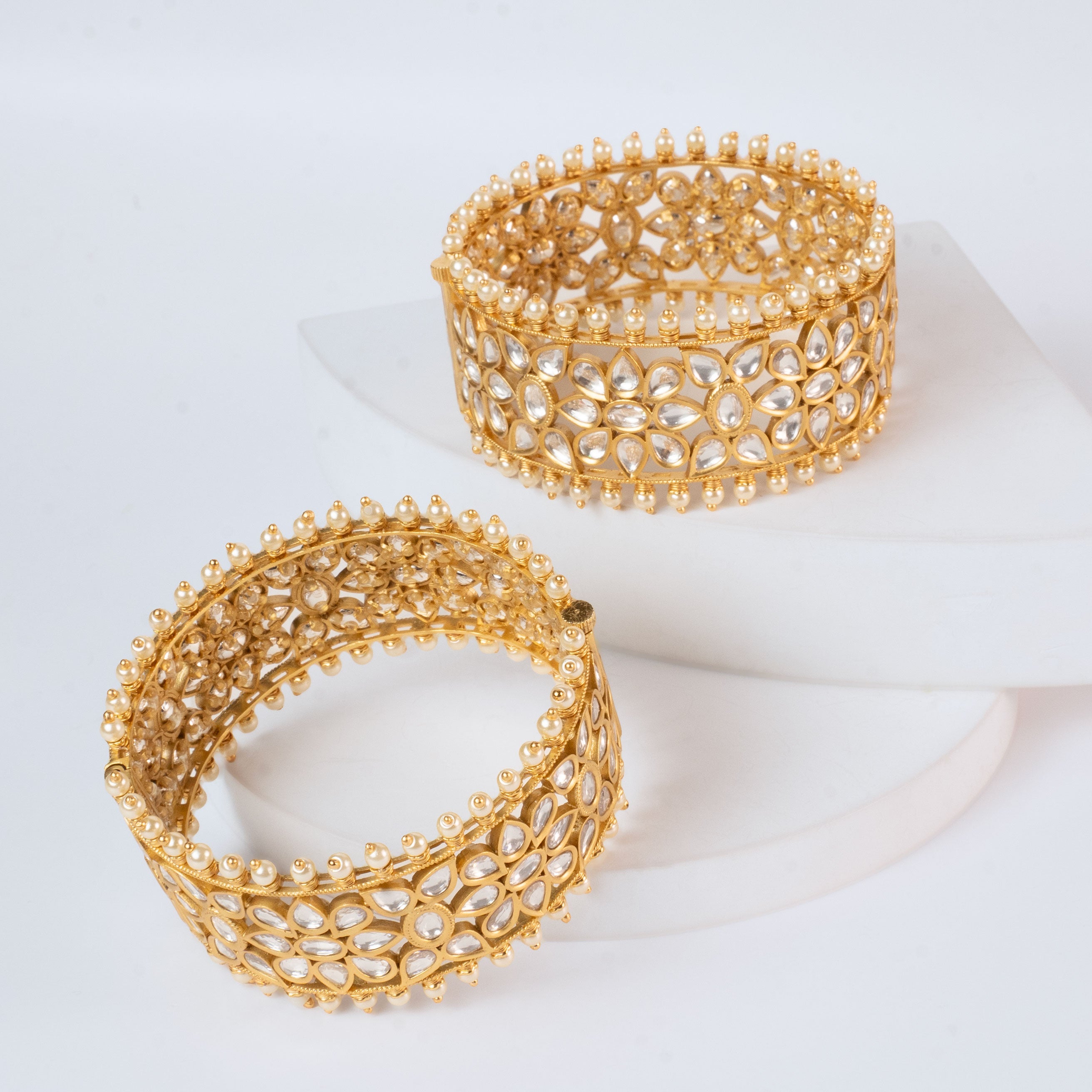 Alizey Golden Kundan Kangan (Set of 2)